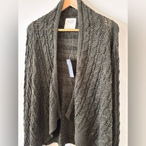 NWT Abercrombie & Fitch Cable Knit Olive Green Cardigan Women’s Size XS